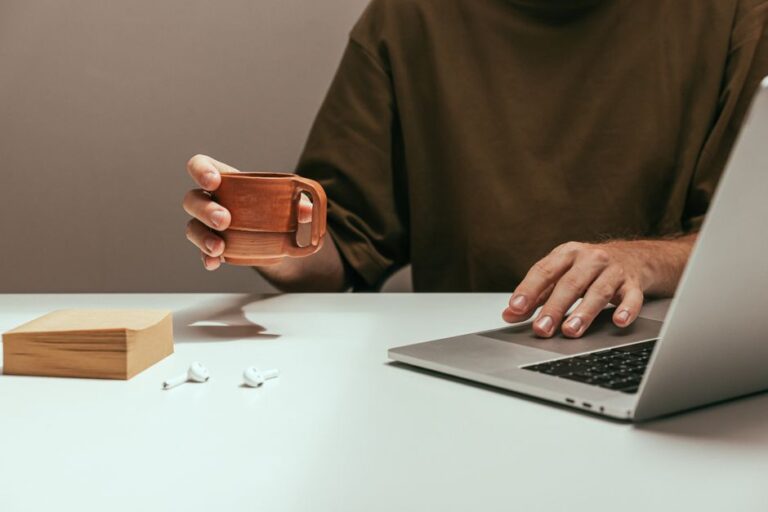 Micropausa consciente: quando 5 minutos mudam sua produtividade